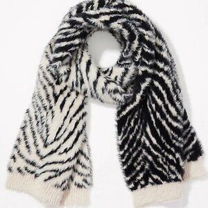 LOFT Tiger Stripe Blanket Scarf